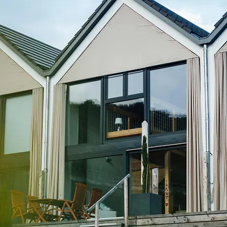 Mosel - Design-ferienhaeuser - Terrasse Und Traumblick, Naehe Cochem - Direkt Am Weinberg, Mitte Mit Sauna