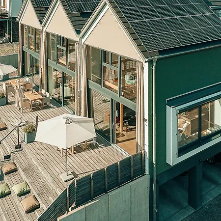 Mosel - Design-ferienhaeuser - Terrasse Und Traumblick, Naehe Cochem - Direkt Am Weinberg, Mitte Mit Sauna Dom wakacyjny *