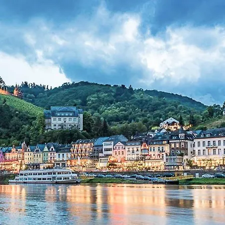 Mosel - Design-ferienhaeuser - Terrasse Und Traumblick, Naehe Cochem - Direkt Am Weinberg, Mitte Mit Sauna Dom wakacyjny Pommern