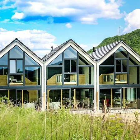 Mosel - Design-ferienhaeuser In - Direkt Am Weinberg Pommern